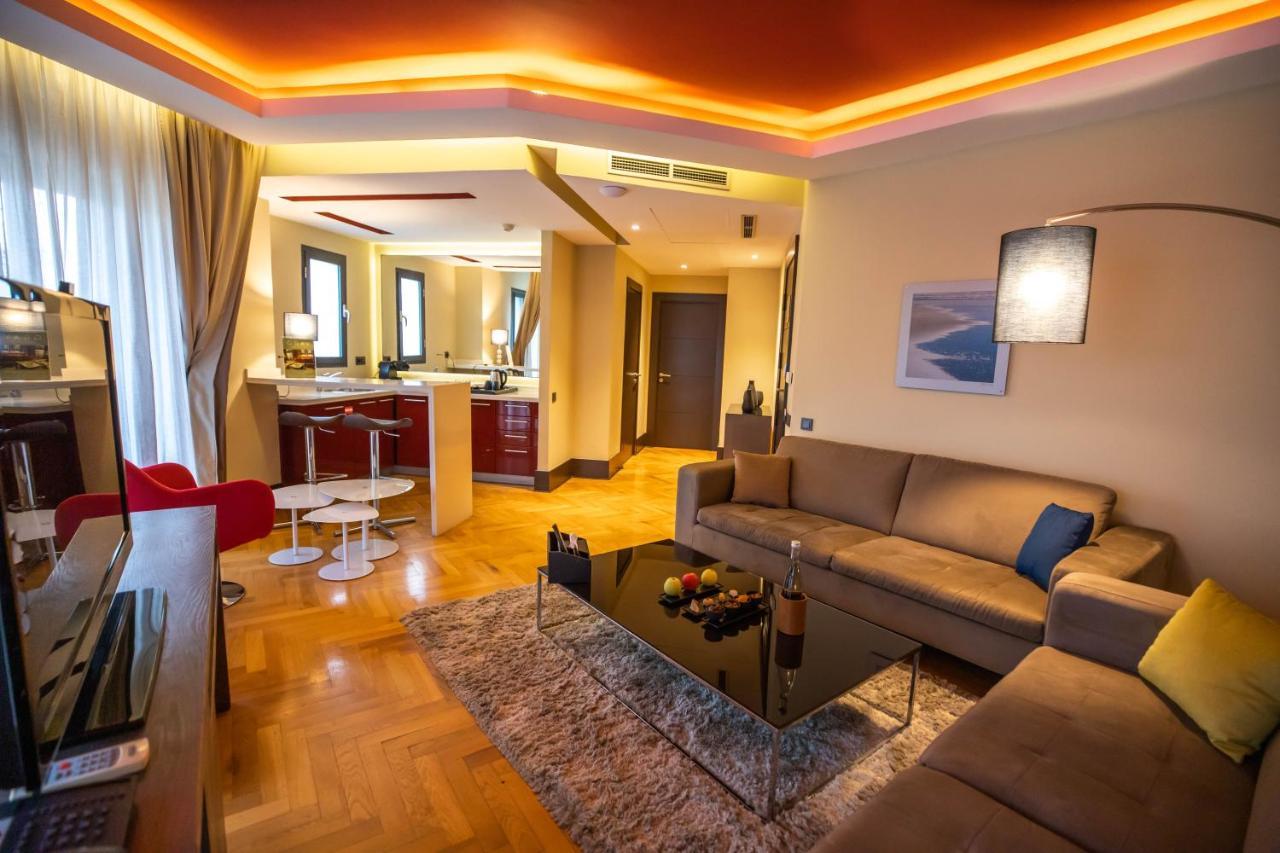 Gray Boutique Hotel الدار البيضاء المظهر الخارجي الصورة A suite at the hotel