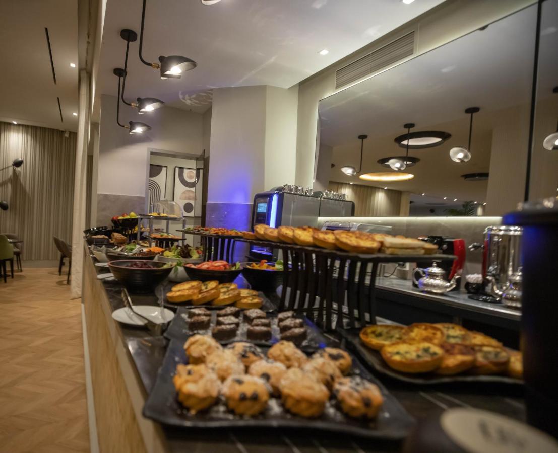 Gray Boutique Hotel الدار البيضاء المظهر الخارجي الصورة The lounge at the airport
