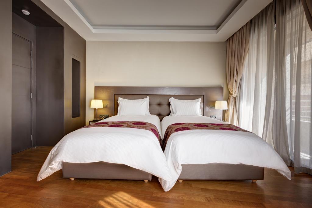 Gray Boutique Hotel الدار البيضاء المظهر الخارجي الصورة A bedroom at the hotel